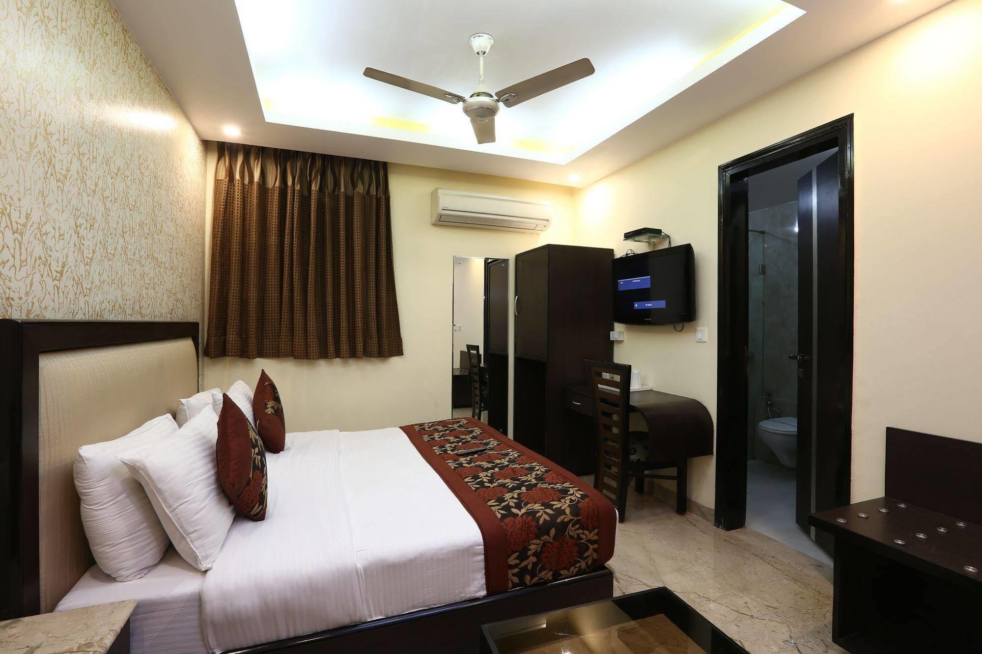 Hotel Kingston Park - Karol Bagh Delhi Exterior photo