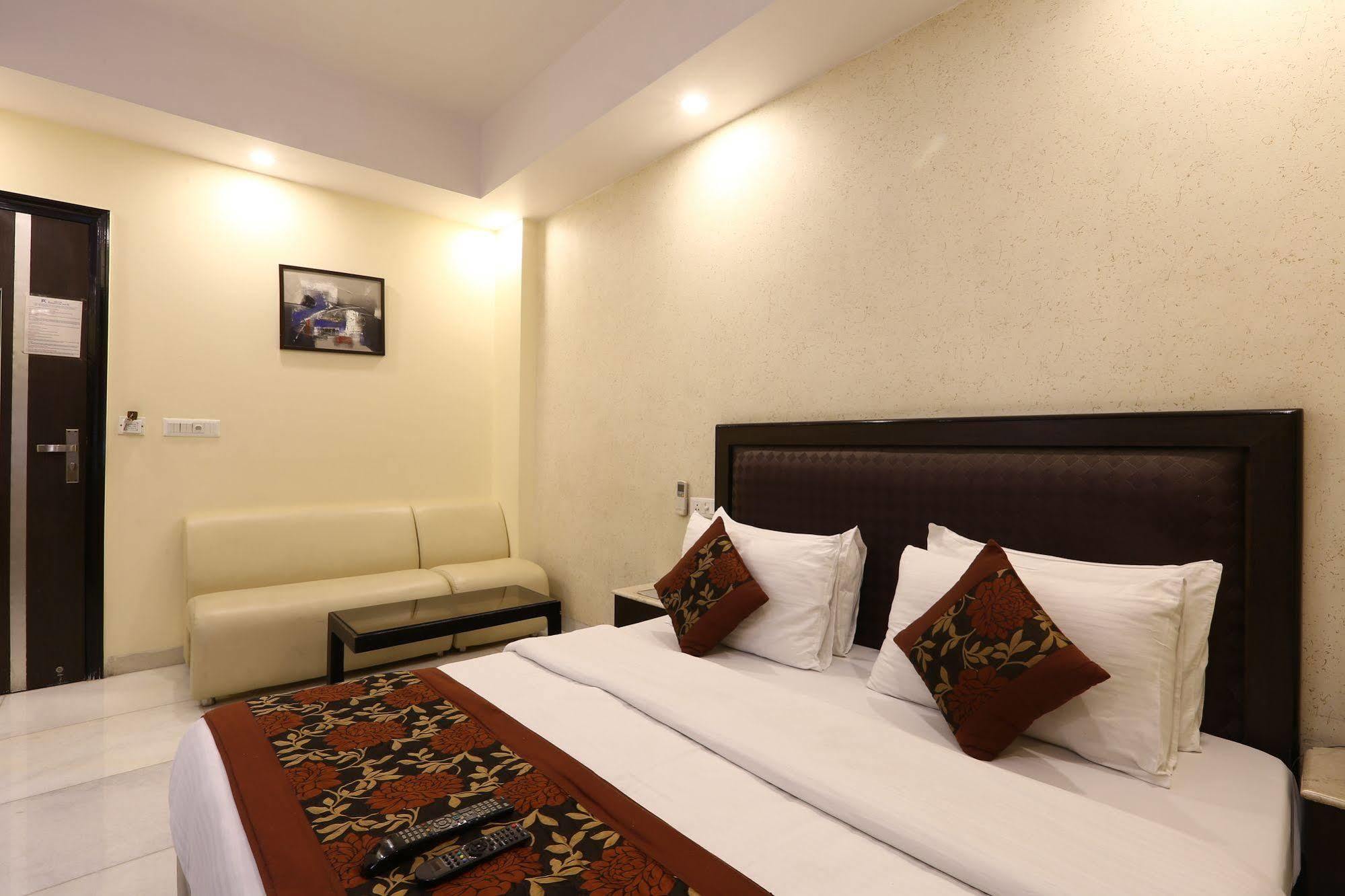 Hotel Kingston Park - Karol Bagh Delhi Exterior photo